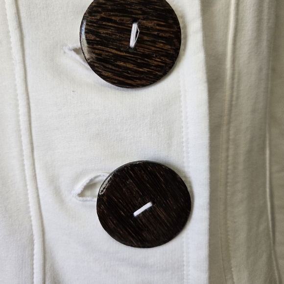 Neon Buddha Off White Sweater Jacket with Oversized Brown Buttons. Size XS - Picture 3 of 10